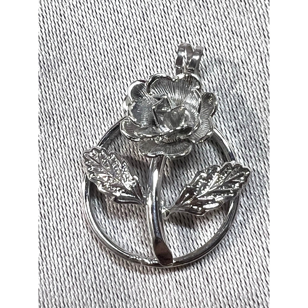 BEAUTIFUL MONET ROSE SILVER TONE NECKLACE PENDANT (2383)